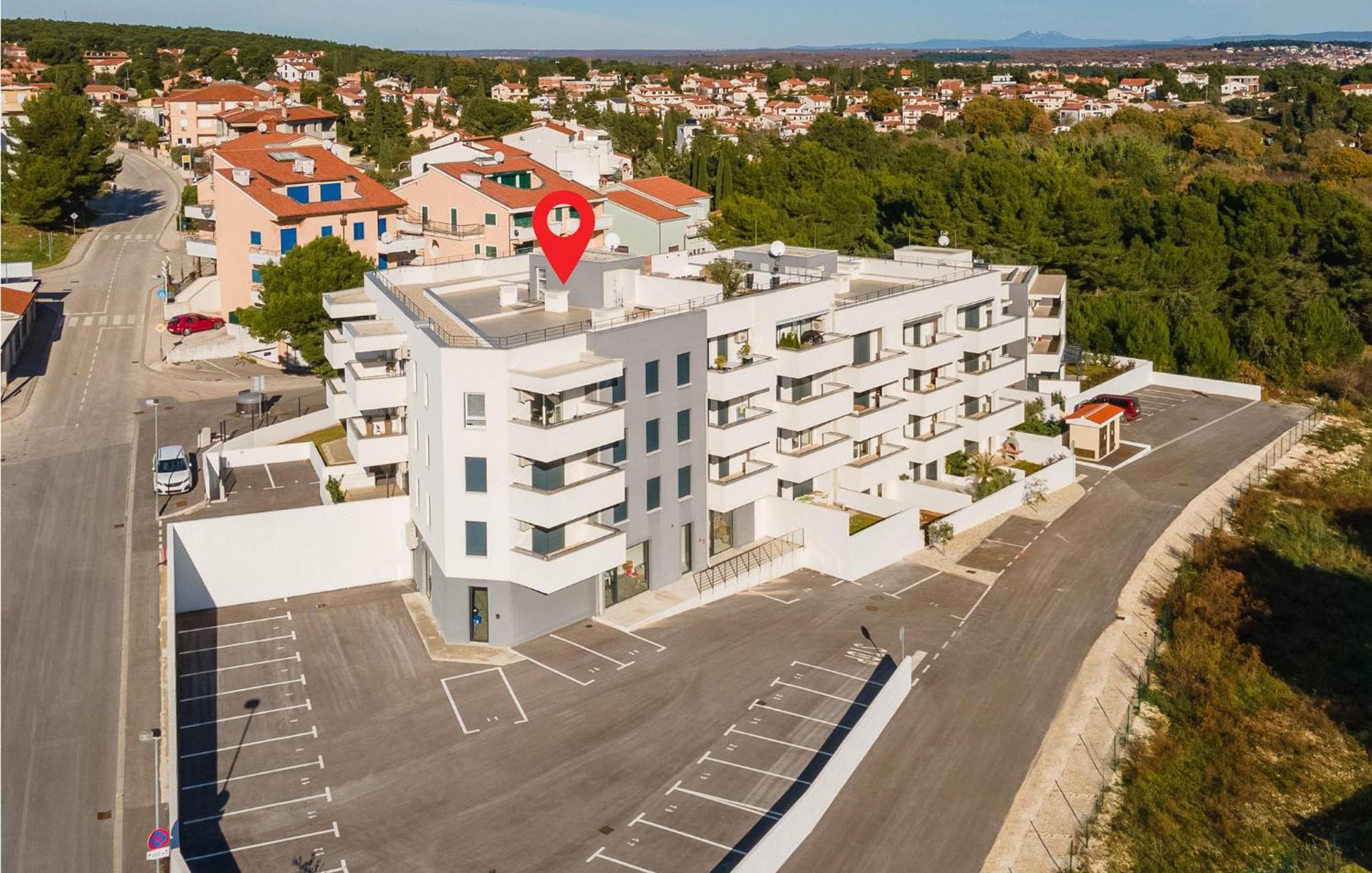 Amazing Apartment In Premantura With Kitchen Luaran gambar